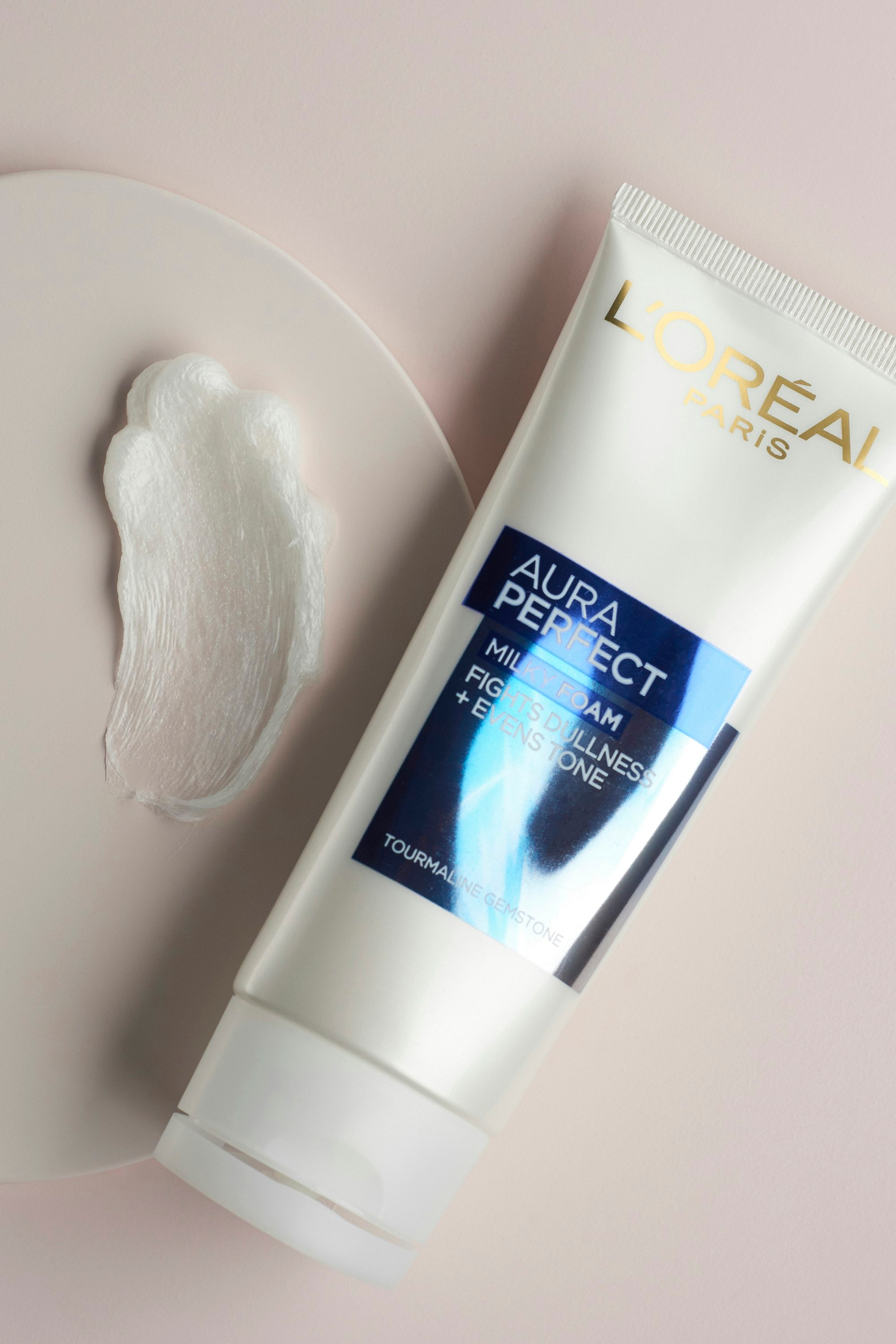 Aura Perfect Facial Milky Foam Facewash