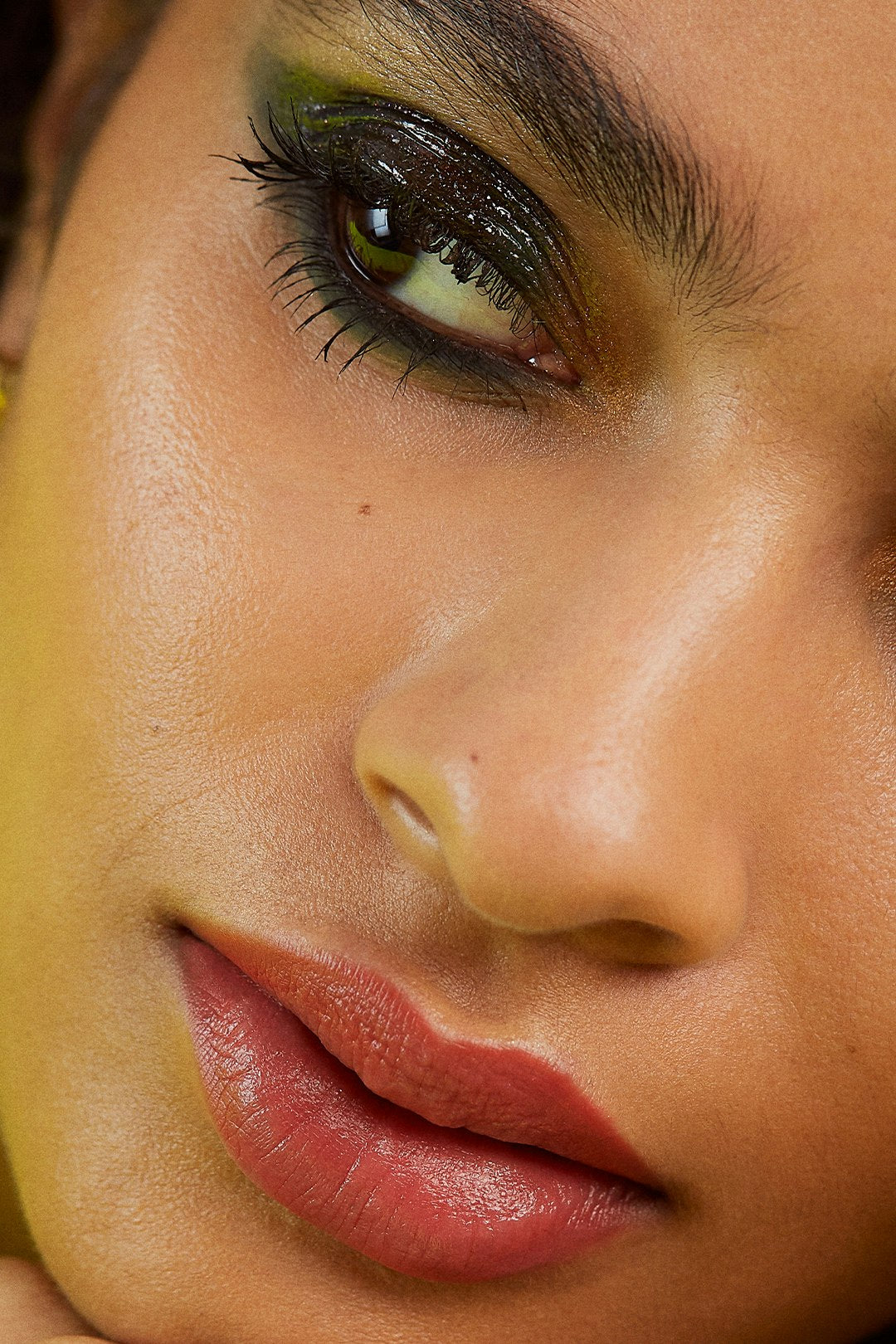 Born To Glow Liquid Illuminator