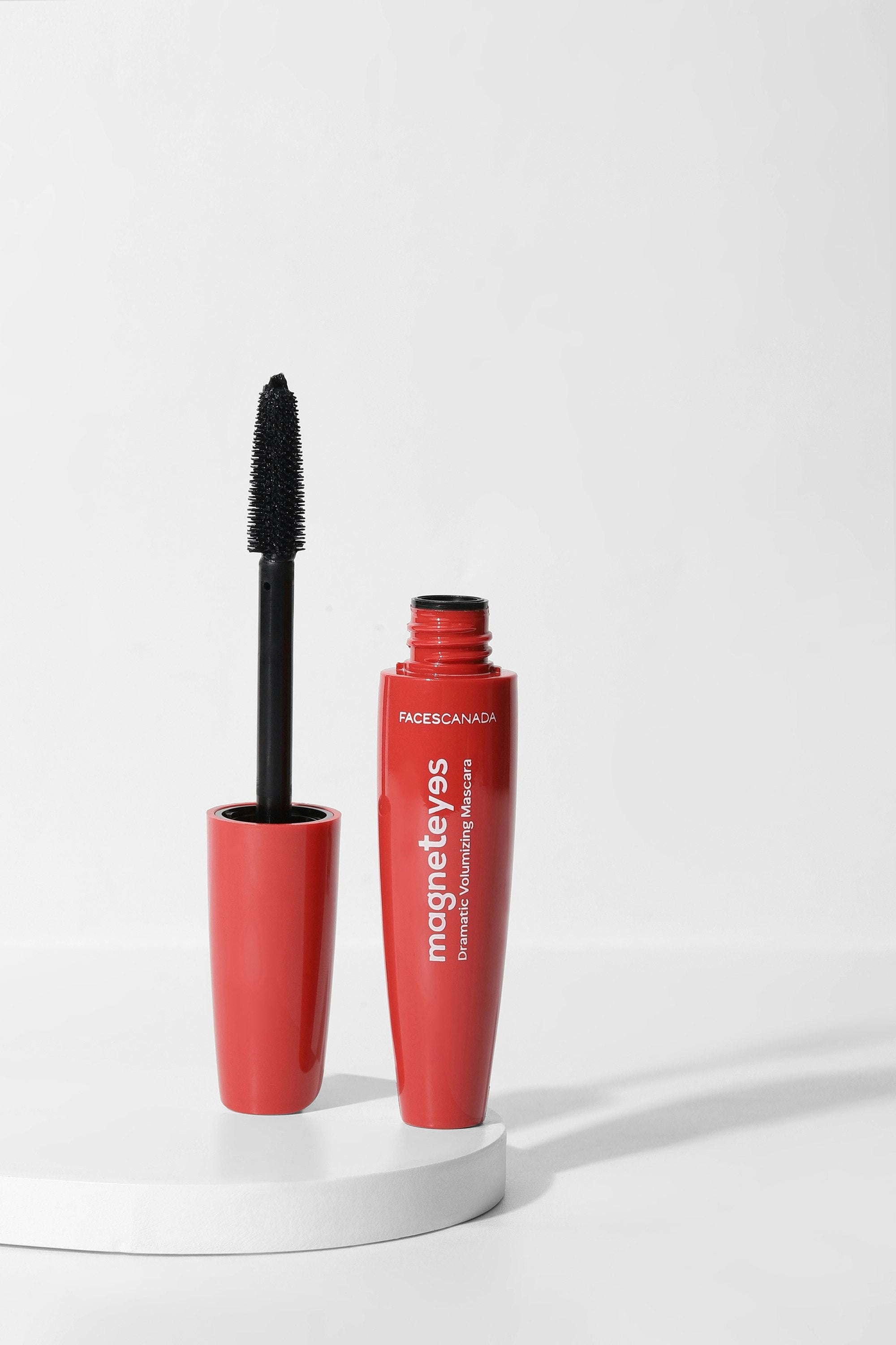 Magnet Eyes Dramatic Volumizing Mascara