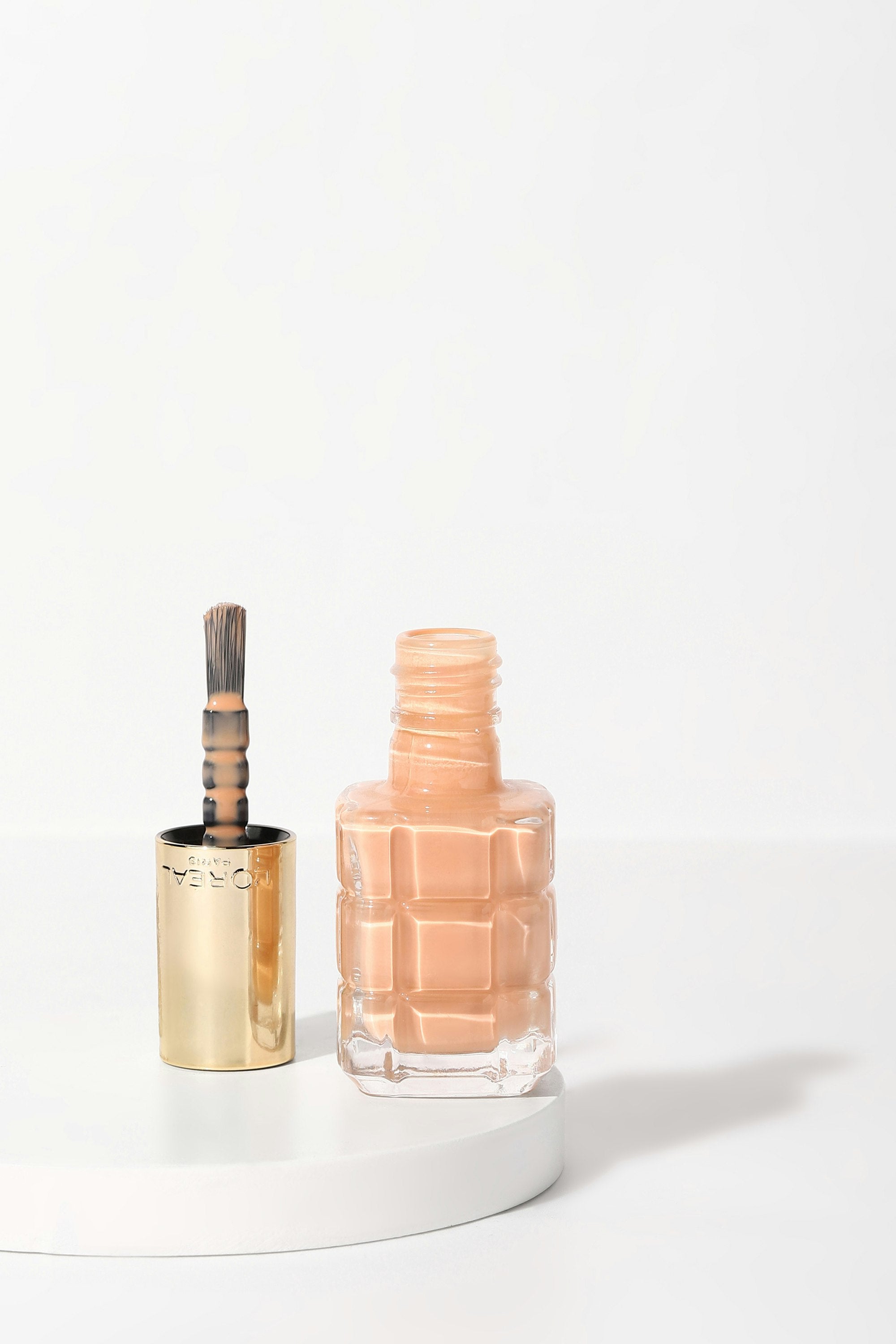 Color Riche Le Vernis A L'Huile