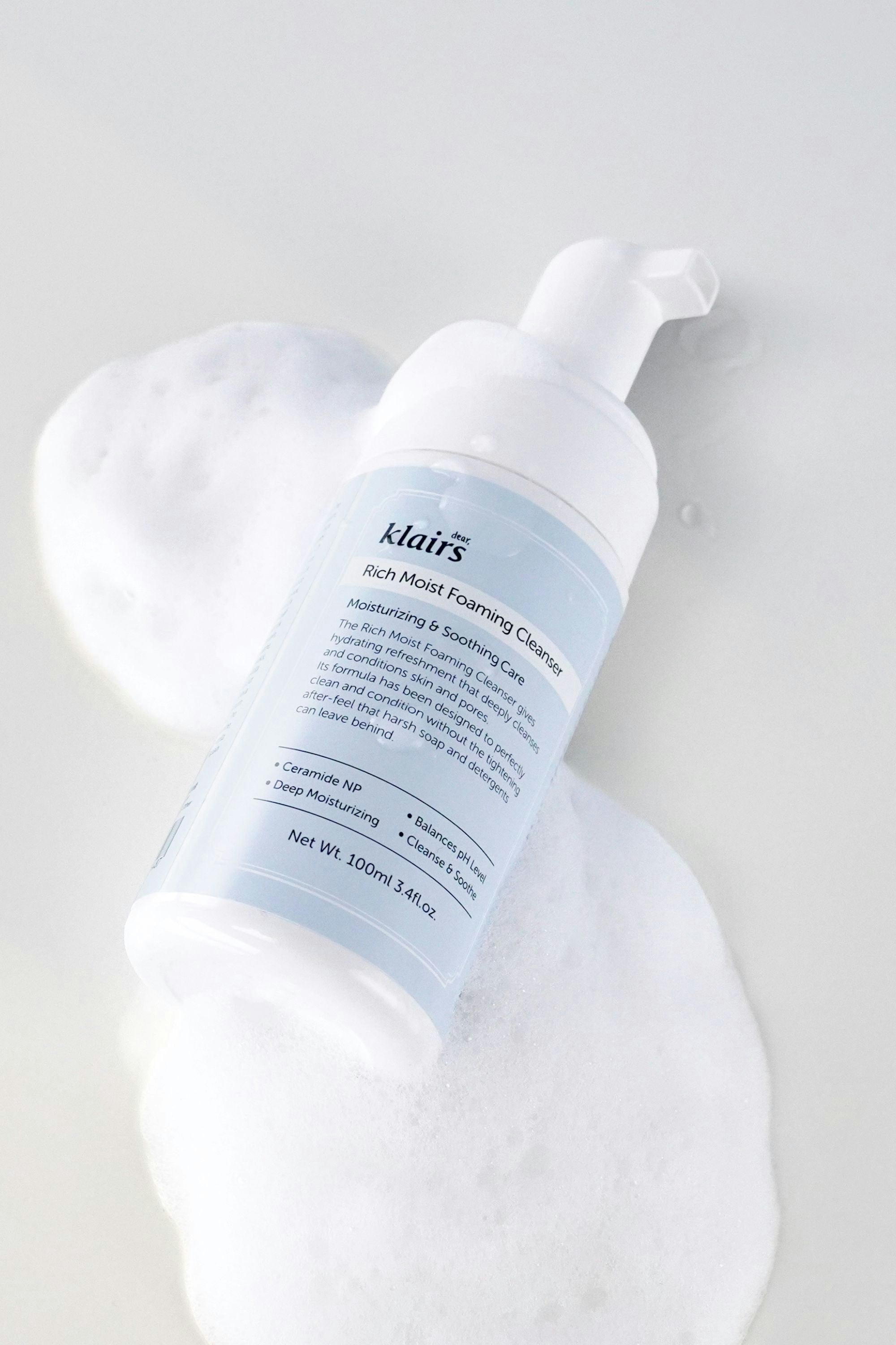 Rich Moist Foaming Cleanser