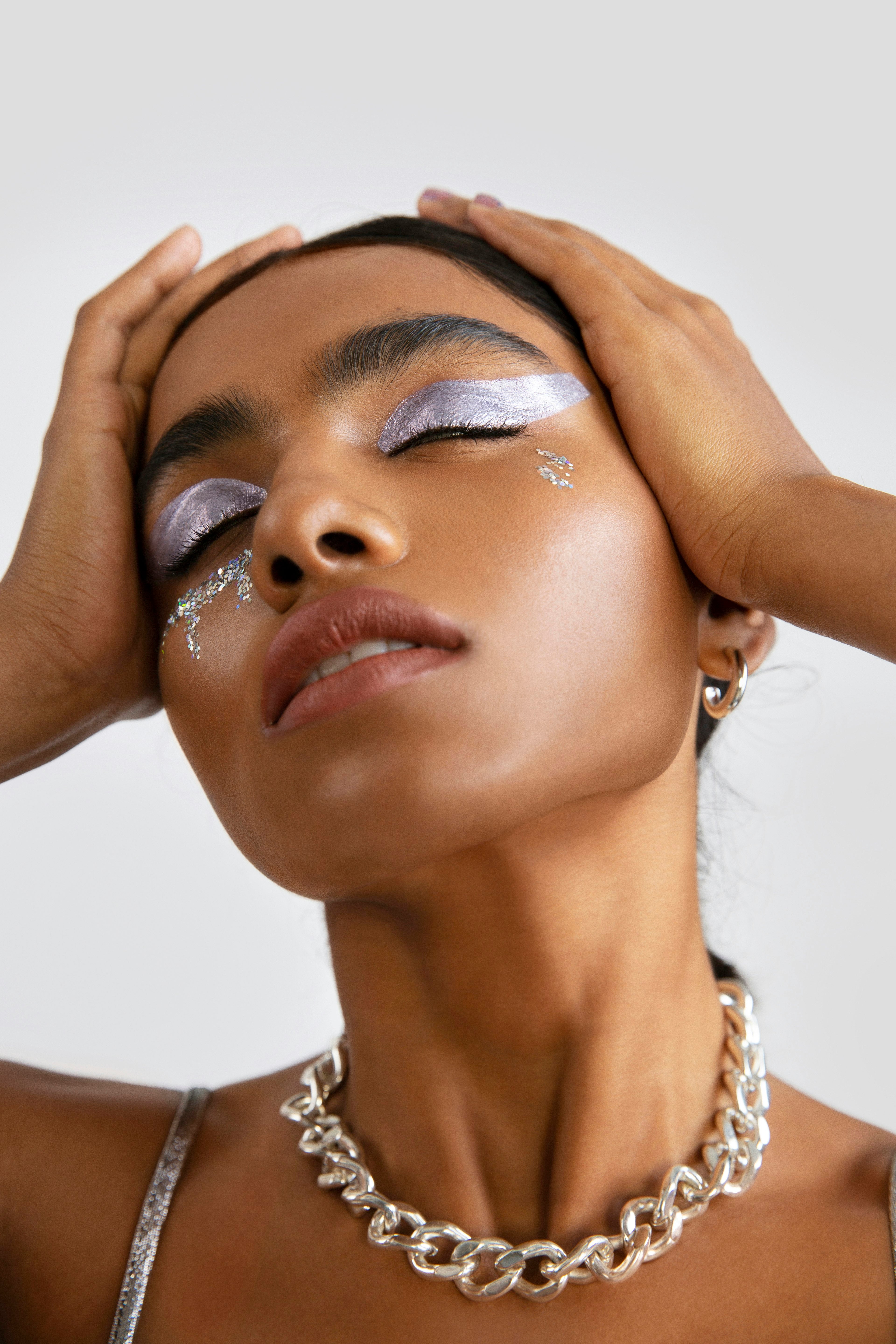 Radiant Liquid Eye Shadow