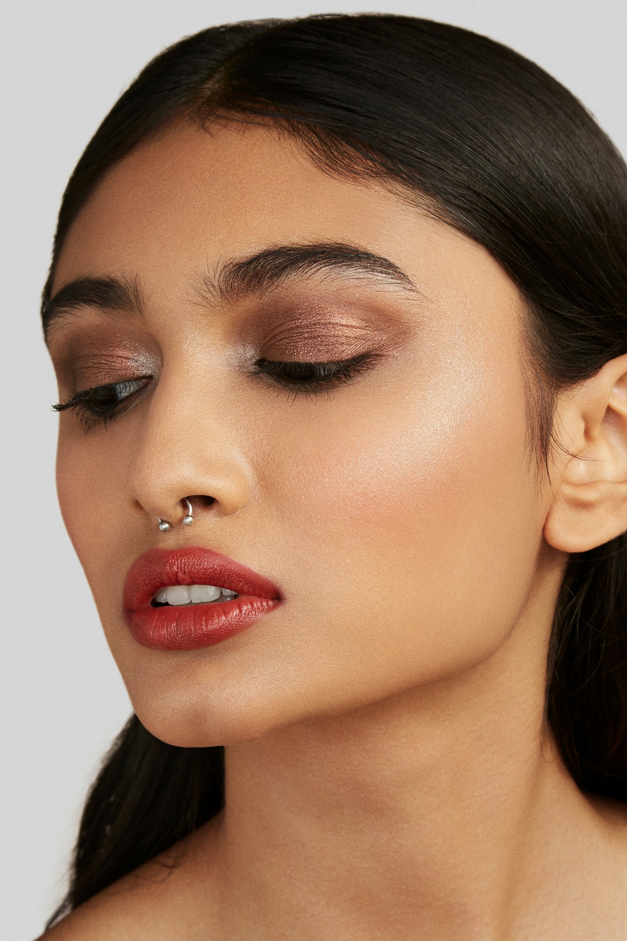 Ultra 32 Shade Eyeshadow Palette Flawless