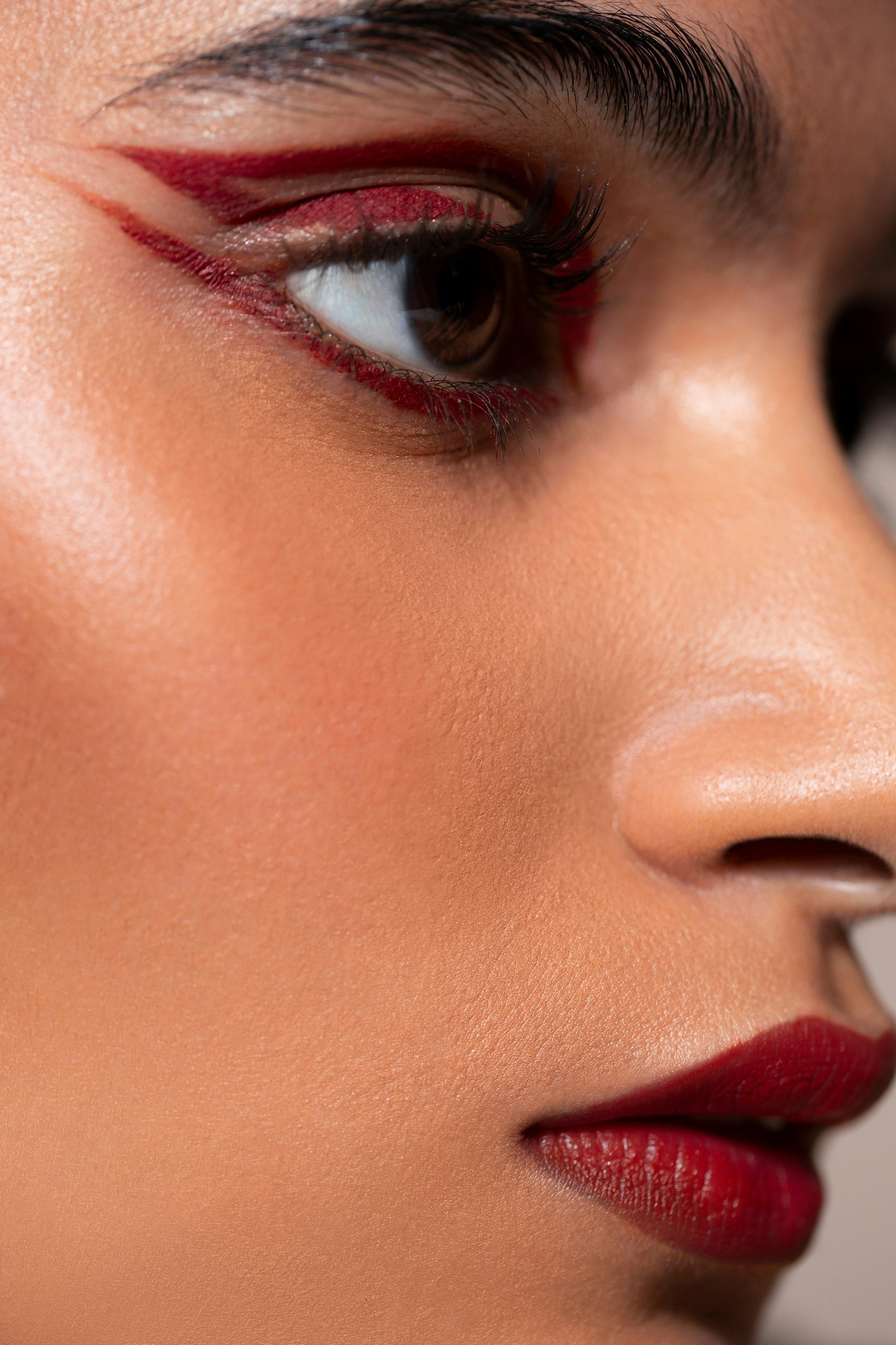 Voluminous Lash Paradise Waterproof Mascara