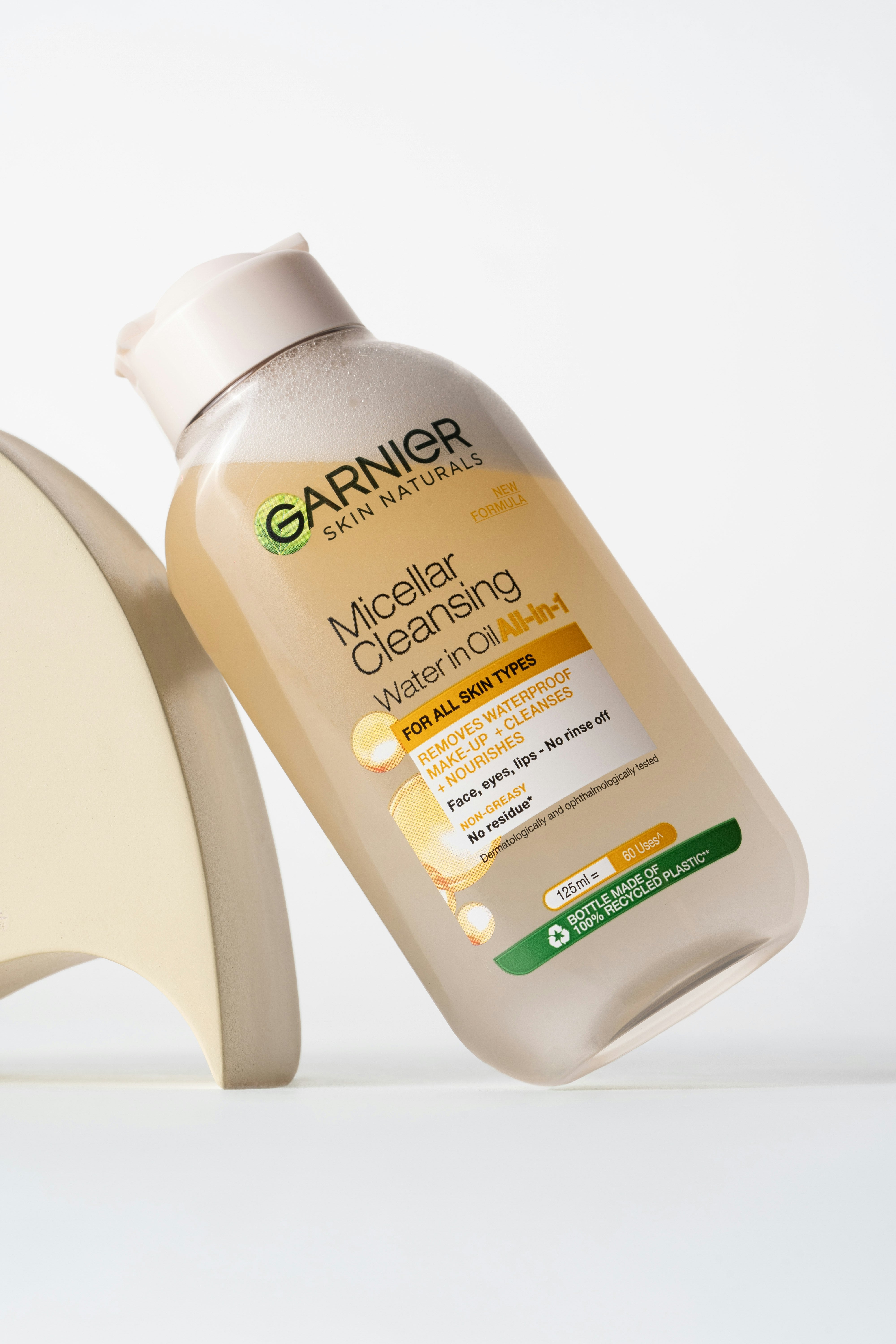 Micellar Cleansing Water In Oil