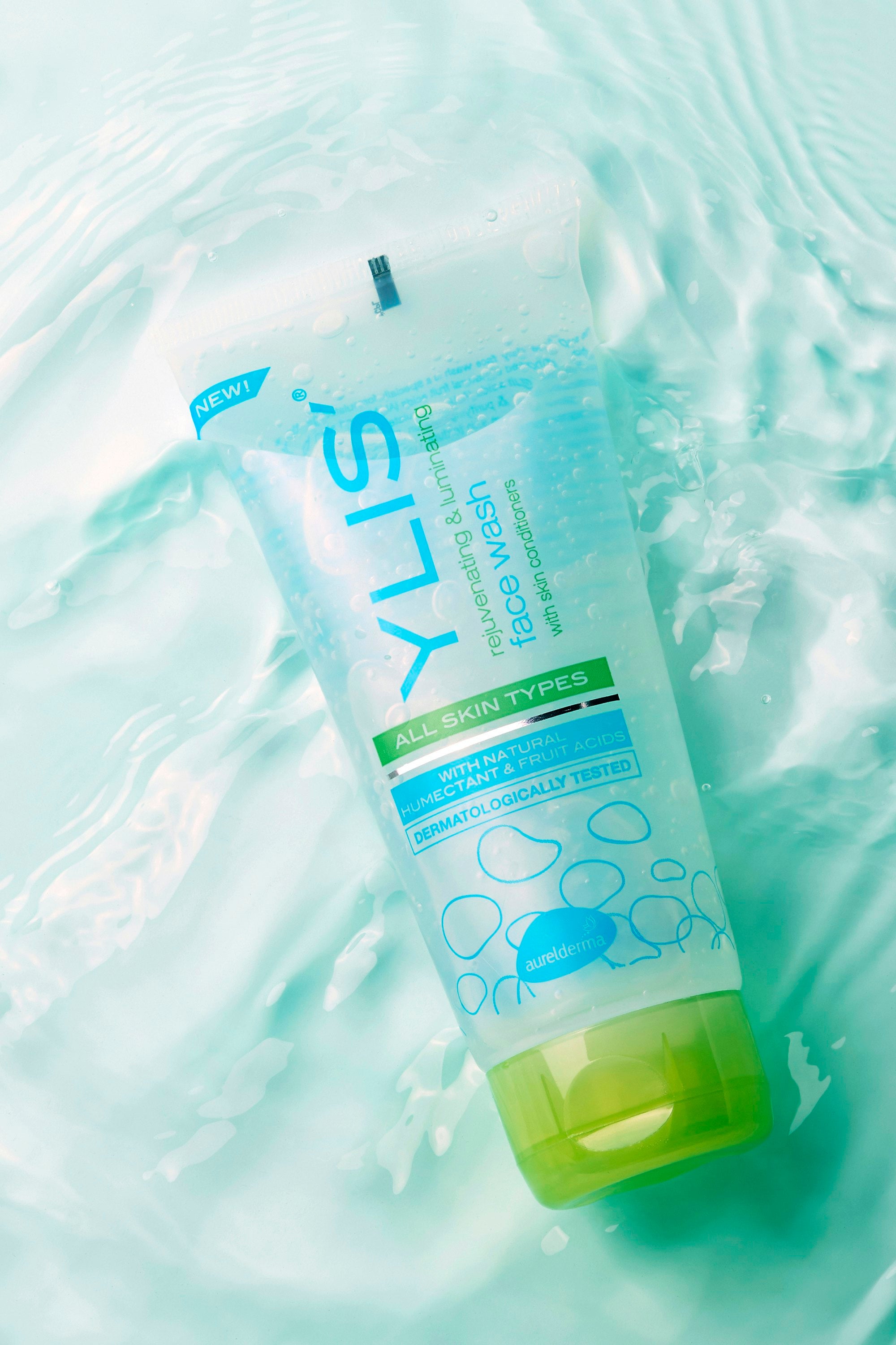 Rejuvenating & Luminating Facewash Gel