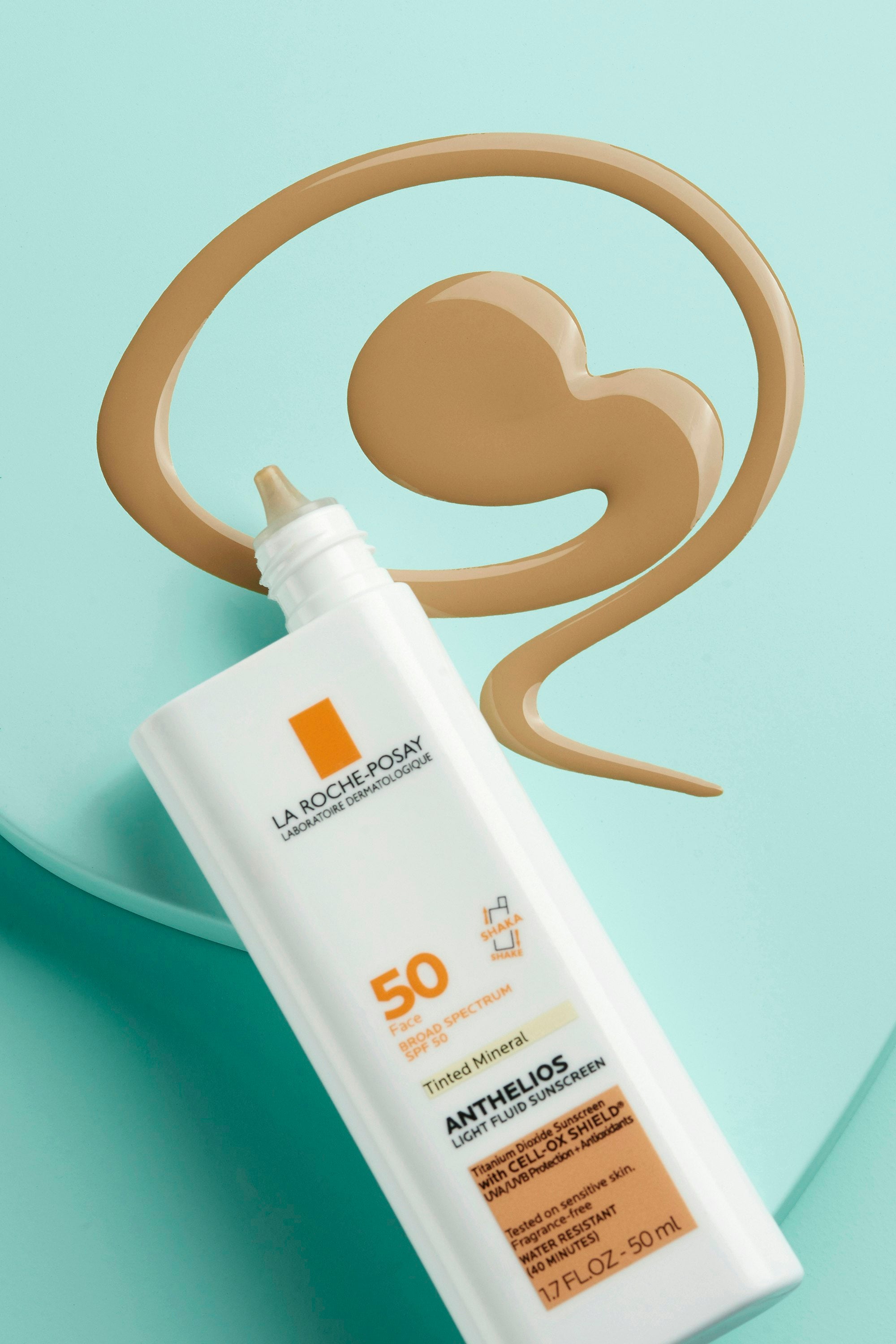 Anthelios Tinted Mineral Sunscreen for Face SPF 50