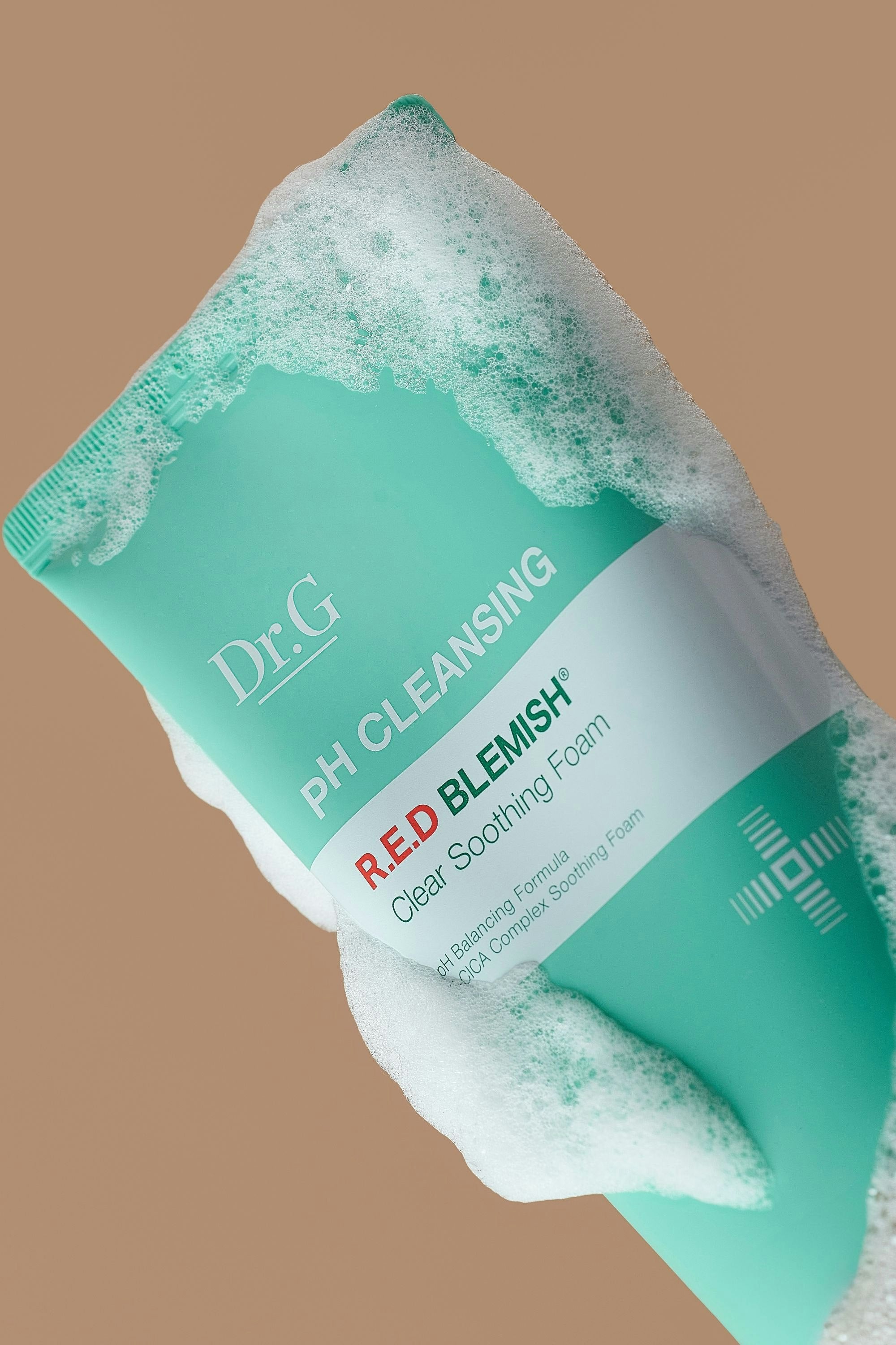 pH Cleansing Red Blemish Clear Soothing Foam