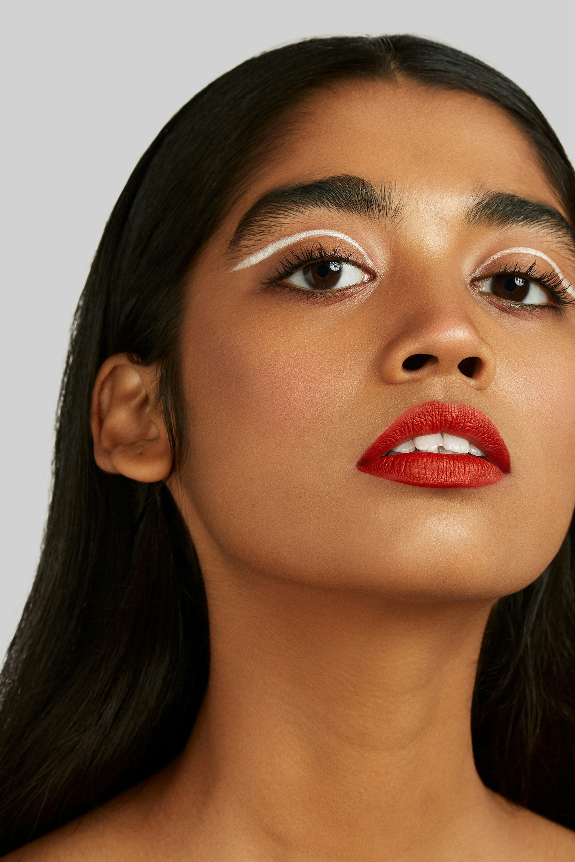 Lasting Drama Light Eyeliner Pencil