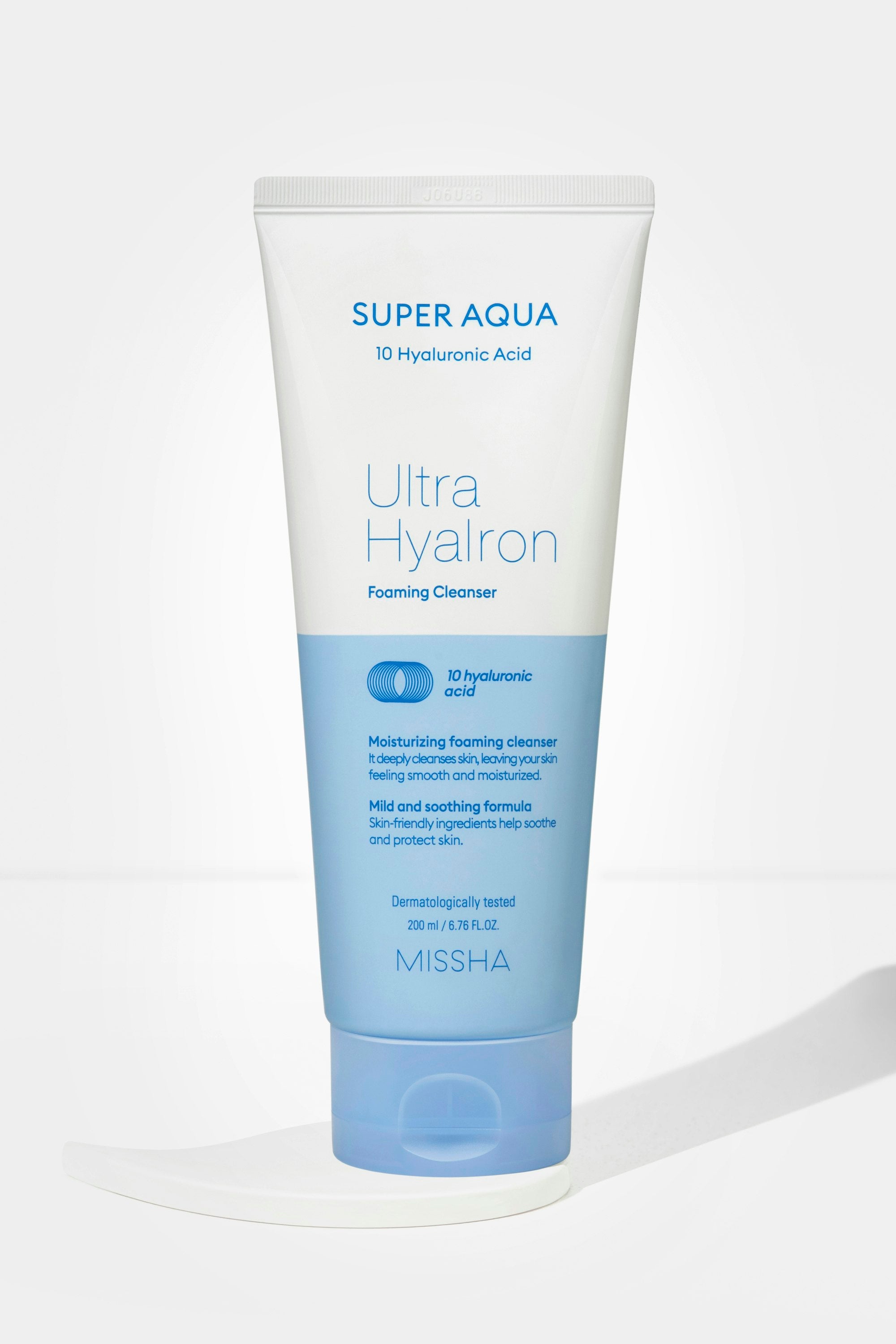 Super Aqua Ultra Hyalron Foaming Cleanser