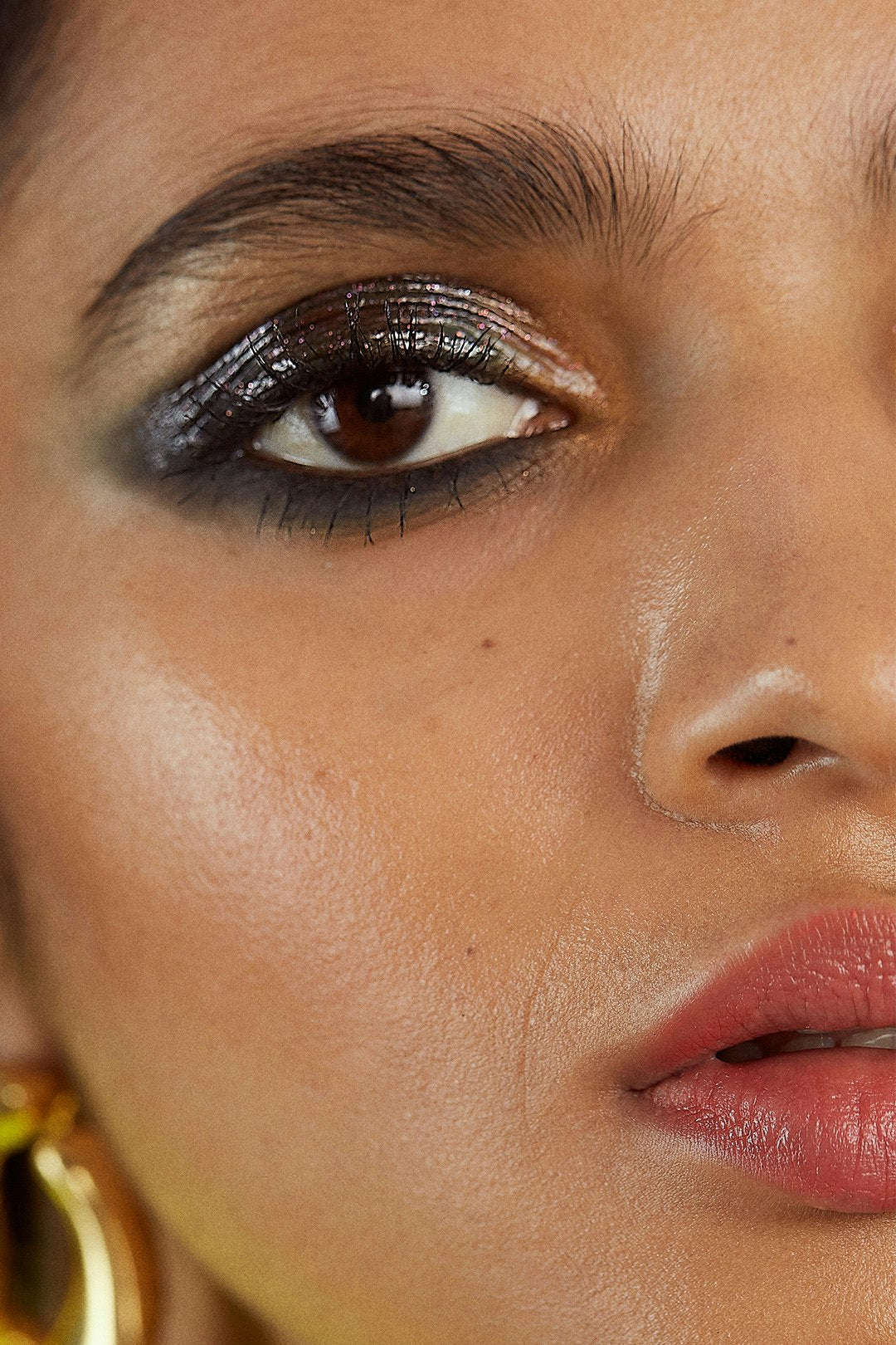 Born To Glow Liquid Illuminator