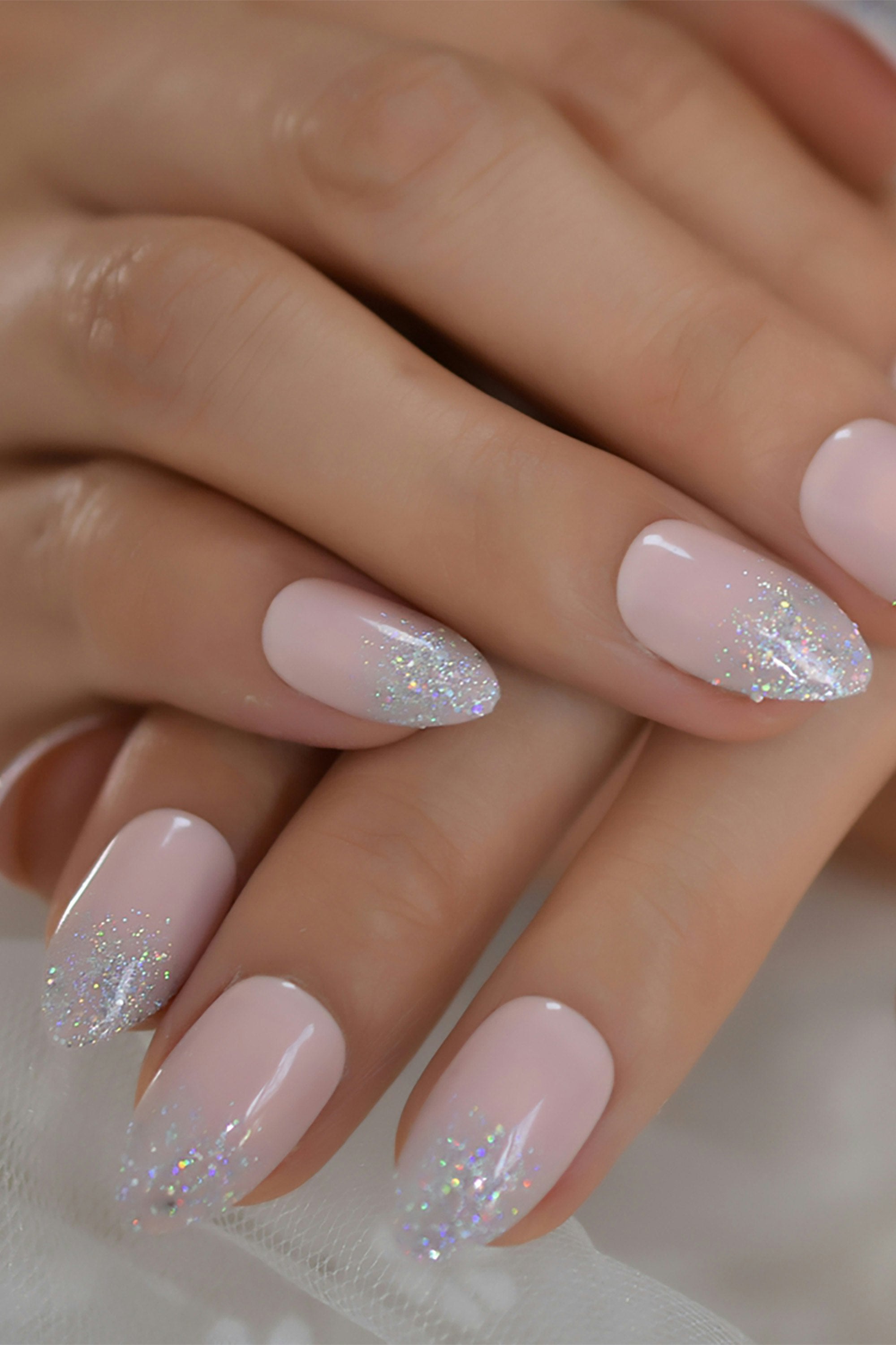 Press On Nail, Aura
