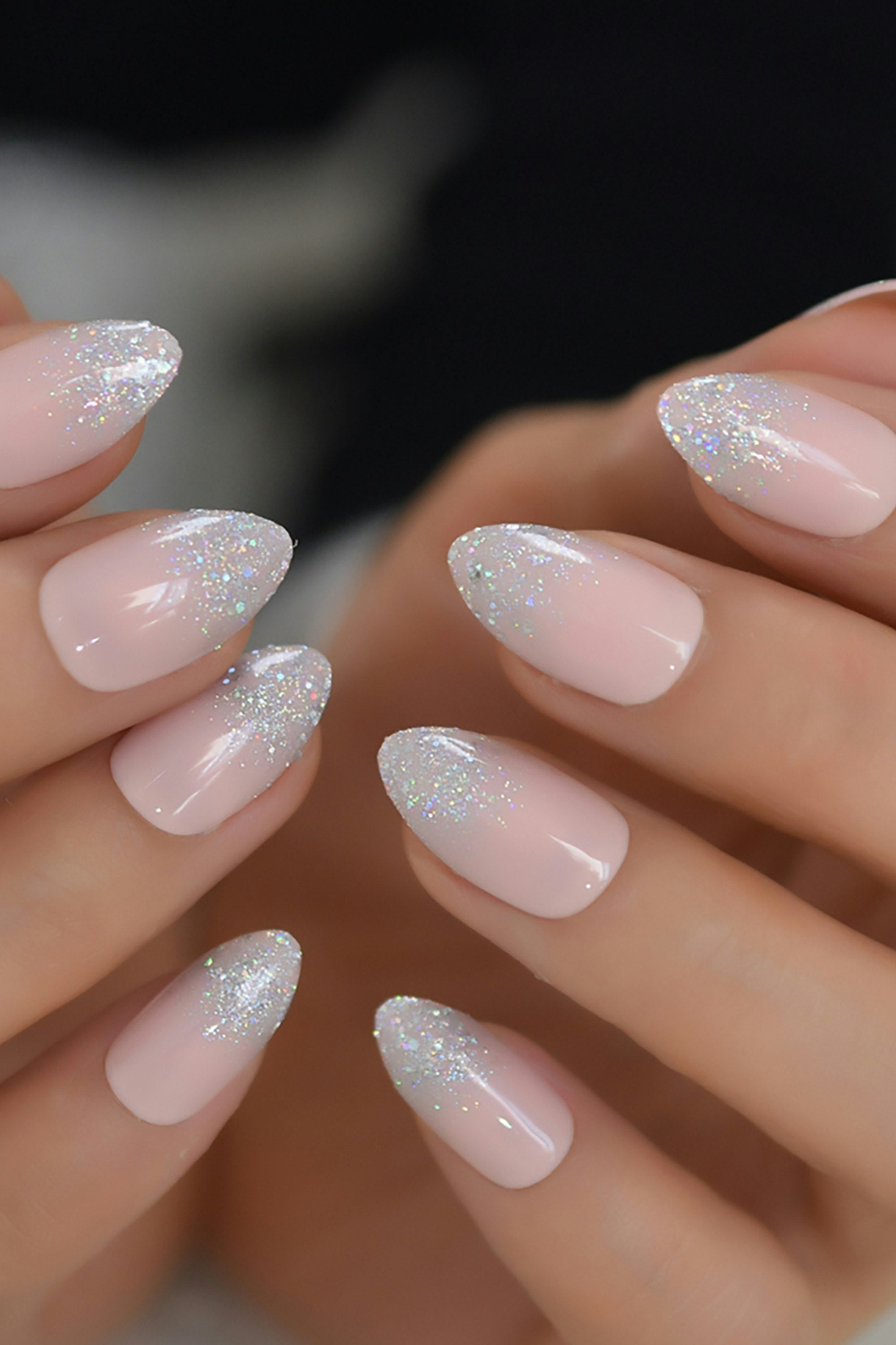 Press On Nail, Aura