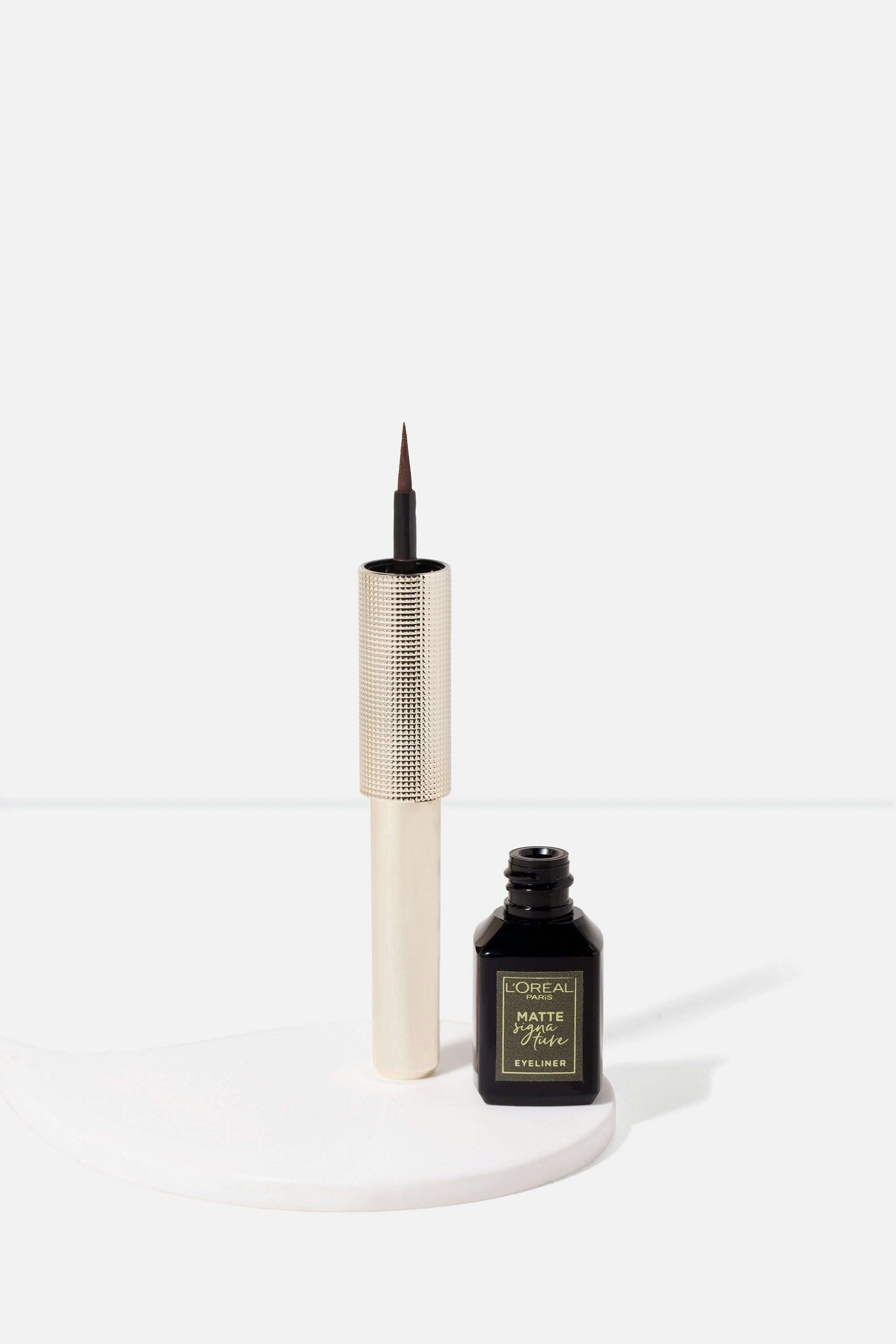 Matte Signature Liner